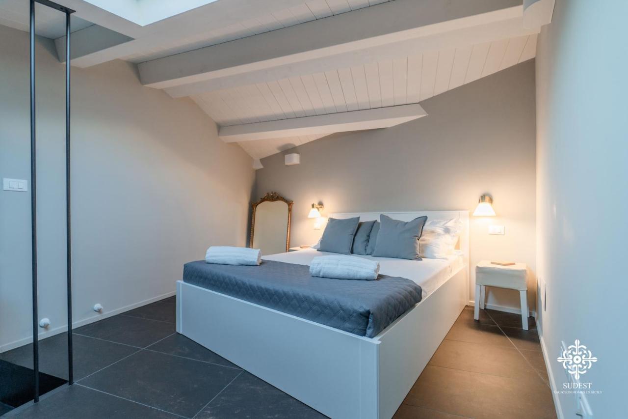 Ortigia Charming Suite Syrakusa Exteriör bild