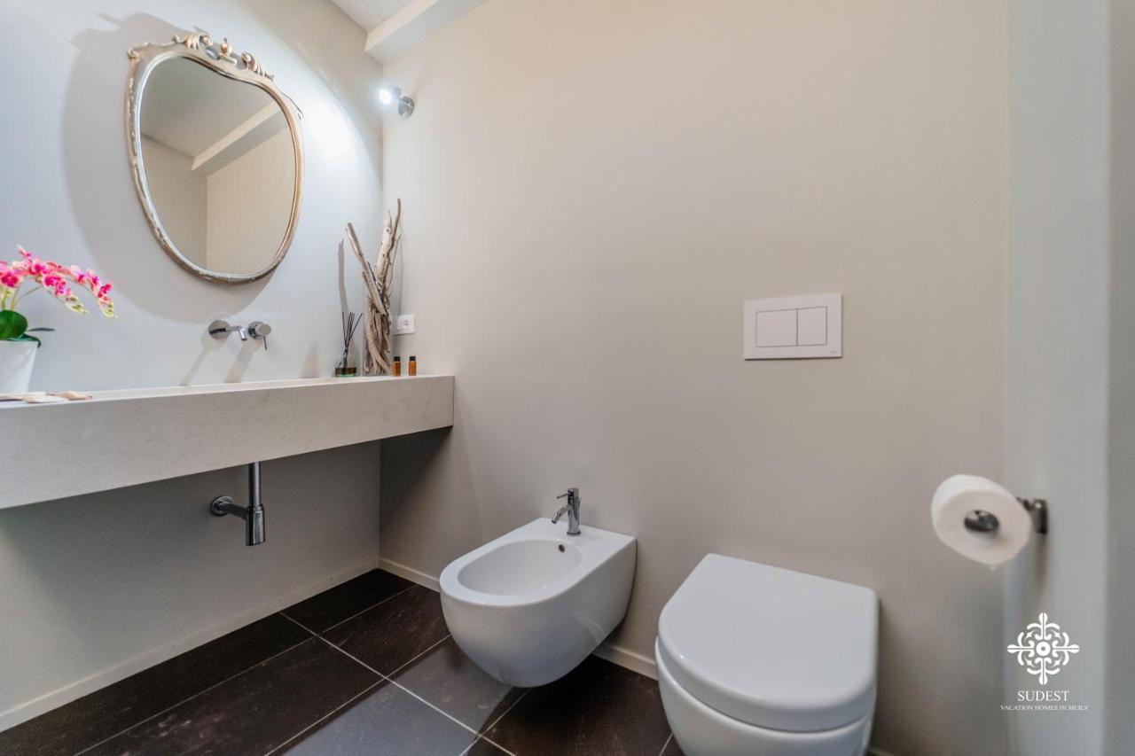 Ortigia Charming Suite Syrakusa Exteriör bild